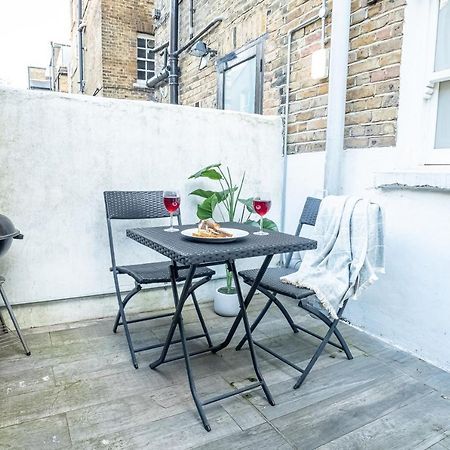 Modern Two Bedroom Apartment In Fulham By Sojo Stay ロンドン エクステリア 写真