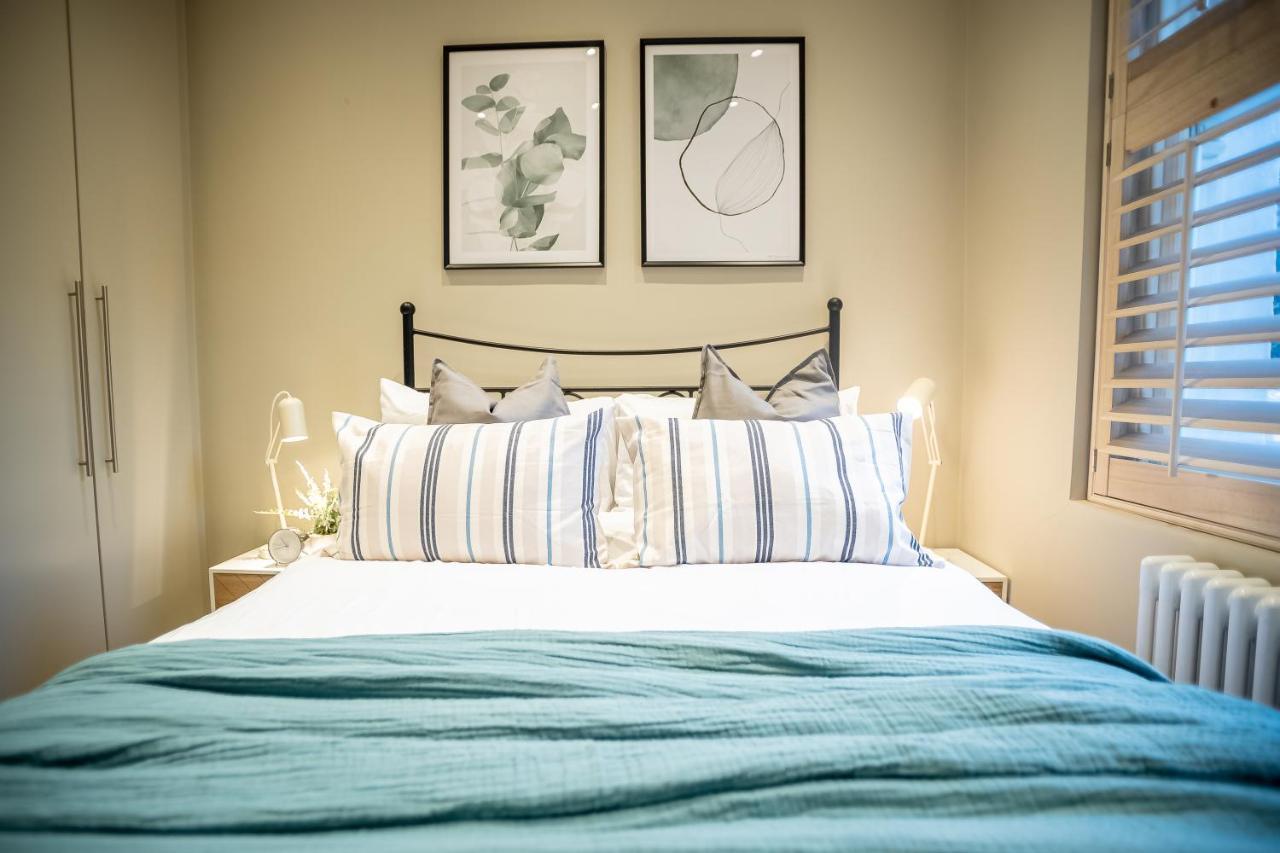 Modern Two Bedroom Apartment In Fulham By Sojo Stay ロンドン エクステリア 写真